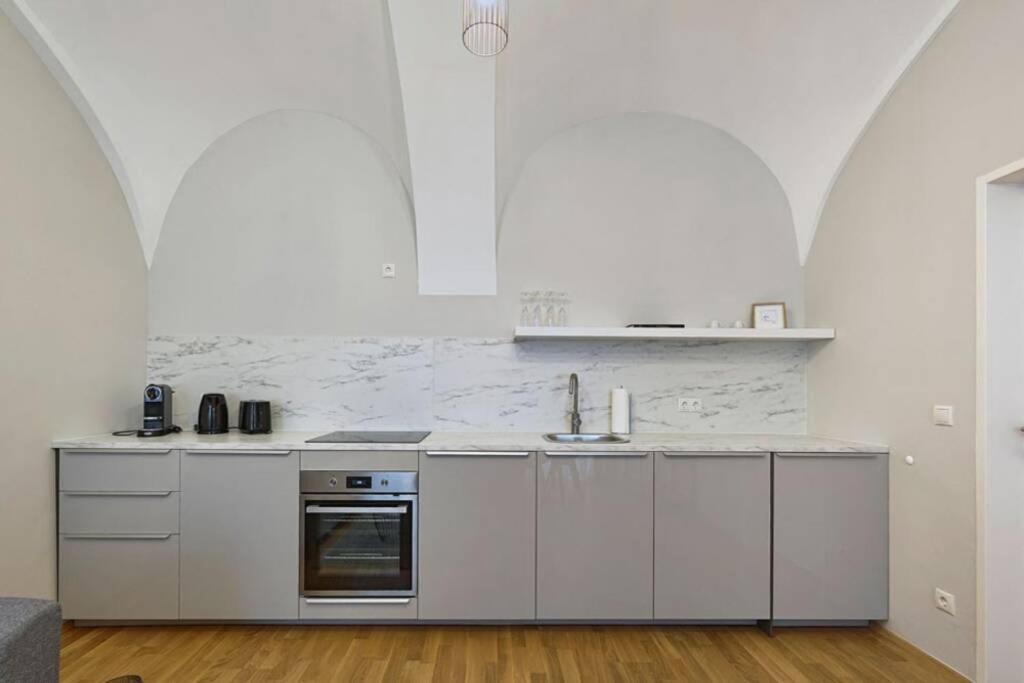 Vienne City Apartment Crown 6 エクステリア 写真