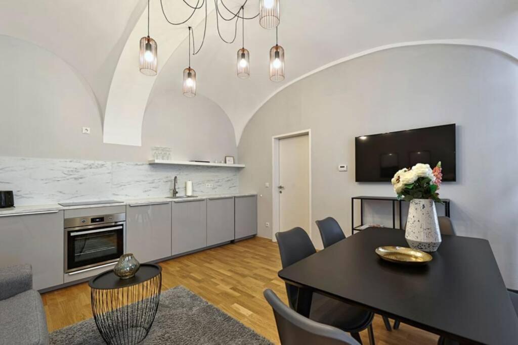 Vienne City Apartment Crown 6 エクステリア 写真